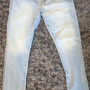 American Eagle Outfitters Light Wash Skinny Jeans